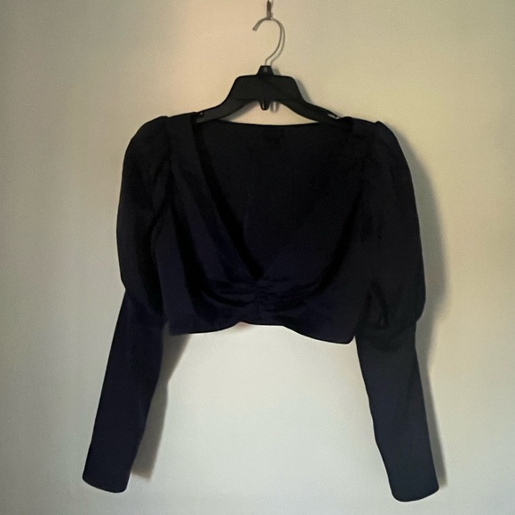 Revolve top - Picture 3 of 5